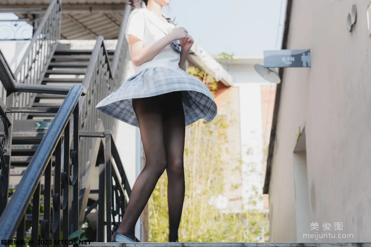 [喵糖映画]  JKL.018 《户外JK制服》 写真集17