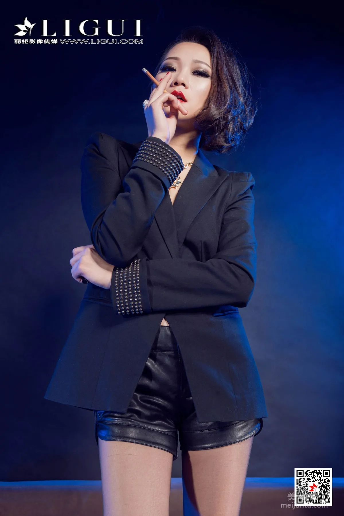[丽柜Ligui] Model 曼蒂 《西装黑丝女郎》 写真集41