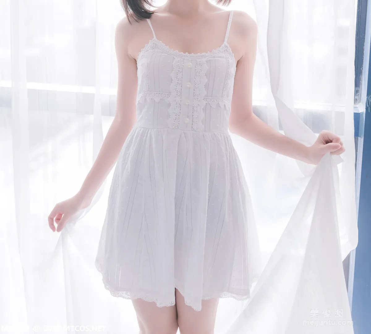 [喵糖映画] VOL.177 《白裙少女》 写真集34