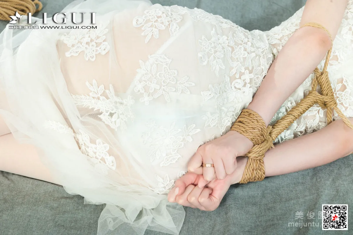 [丽柜Ligui] Model 天天 《蕾丝婚纱美束》 写真集75