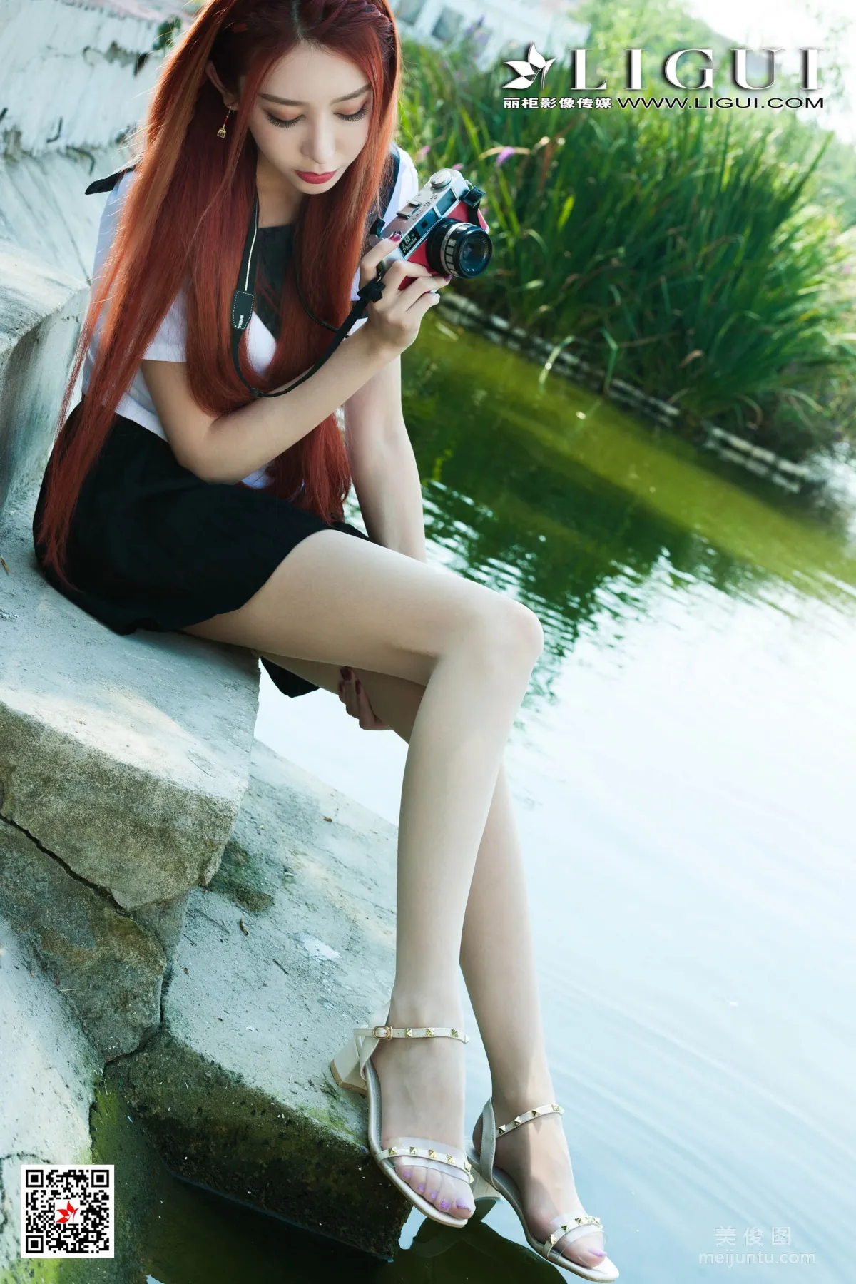[丽柜Ligui] Model 兔子 《极品校花丝足》 写真集32