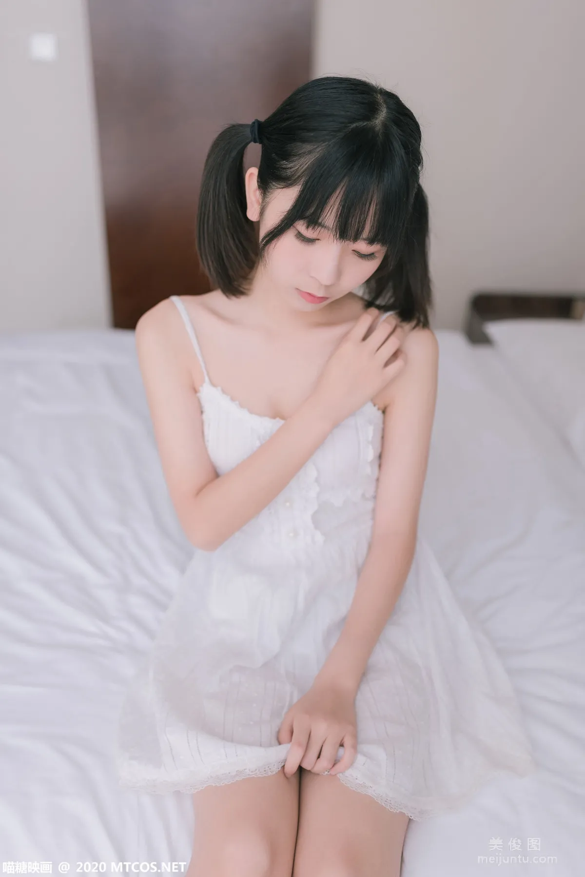 [喵糖映画] VOL.177 《白裙少女》 写真集15