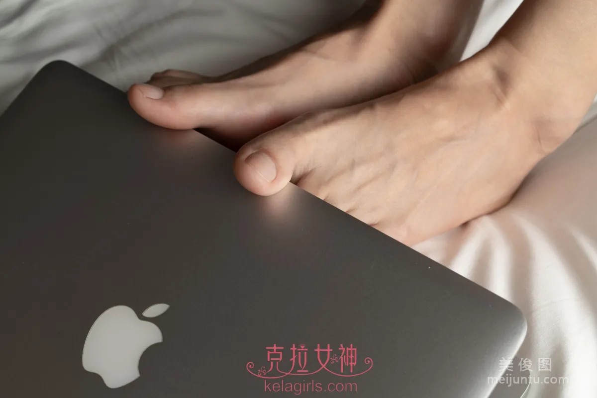 [克拉女神Kelagirls] 周拉拉 《趾敲鍵盤》 寫真集 29