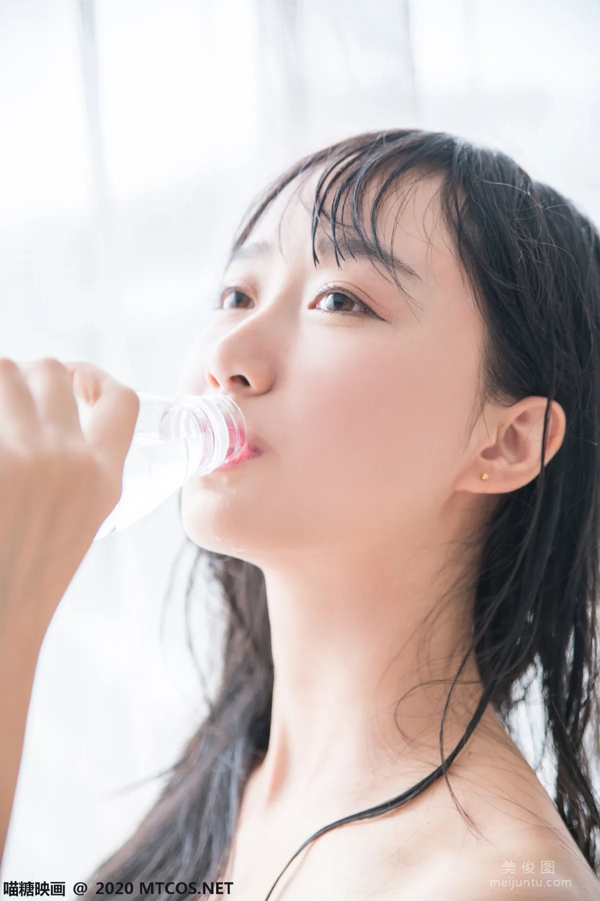 [喵糖映画] VOL.174 《 纯白浴巾》 写真集31