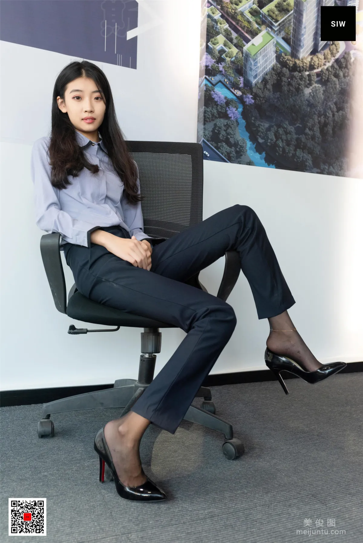 [斯文傳媒SIW] 蓉兒 《女總裁職業白領制服襯衣長褲工裝》 寫真集 42