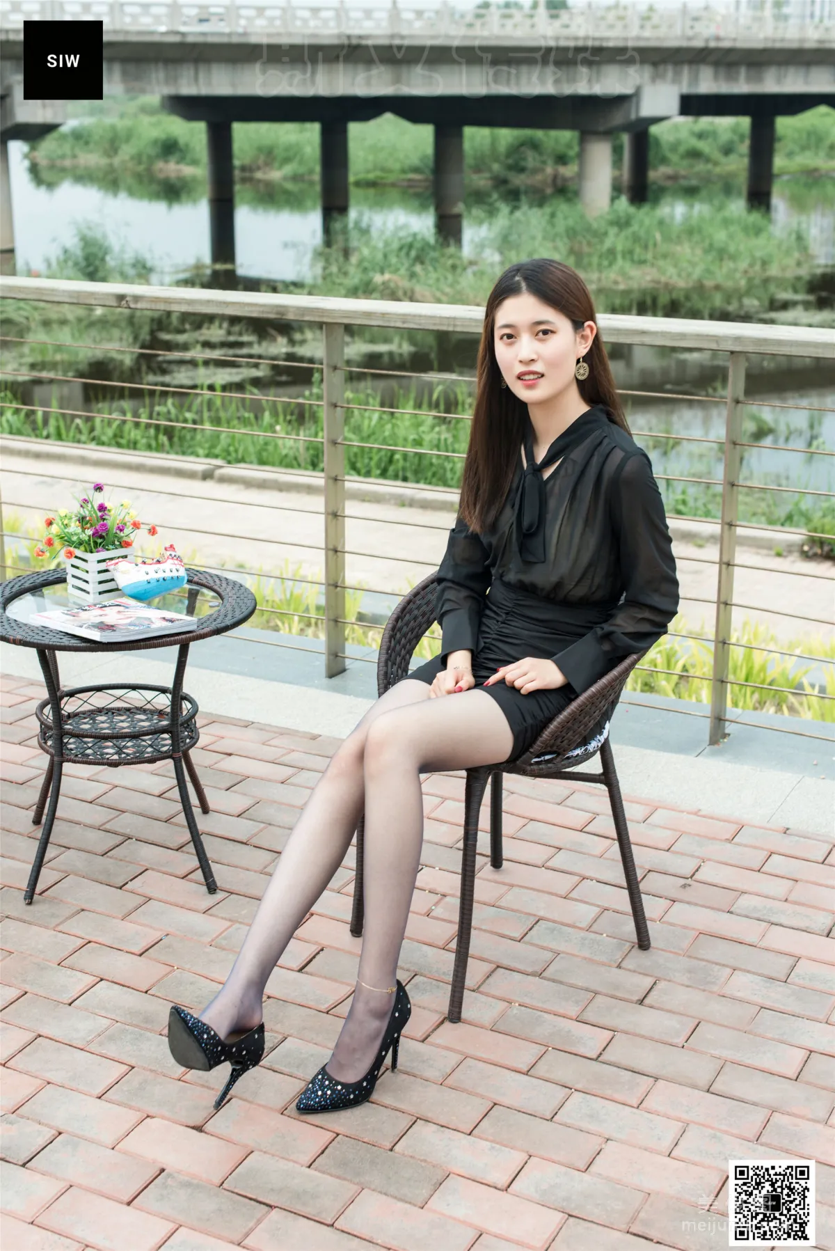 [斯文传媒SIW] 甄珍 《江边女郎》 写真集29