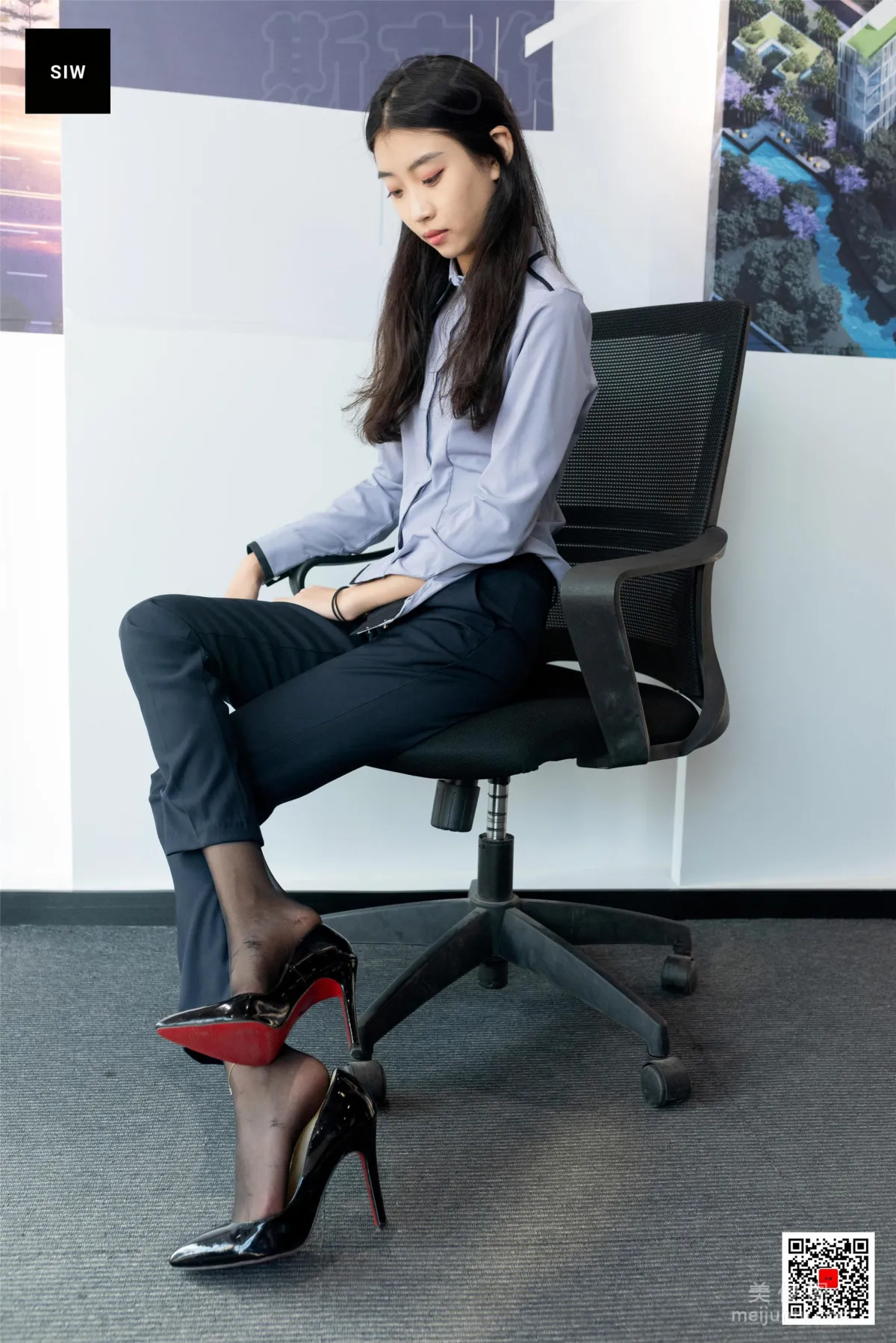 [斯文傳媒SIW] 蓉兒 《女總裁職業白領制服襯衣長褲工裝》 寫真集 28