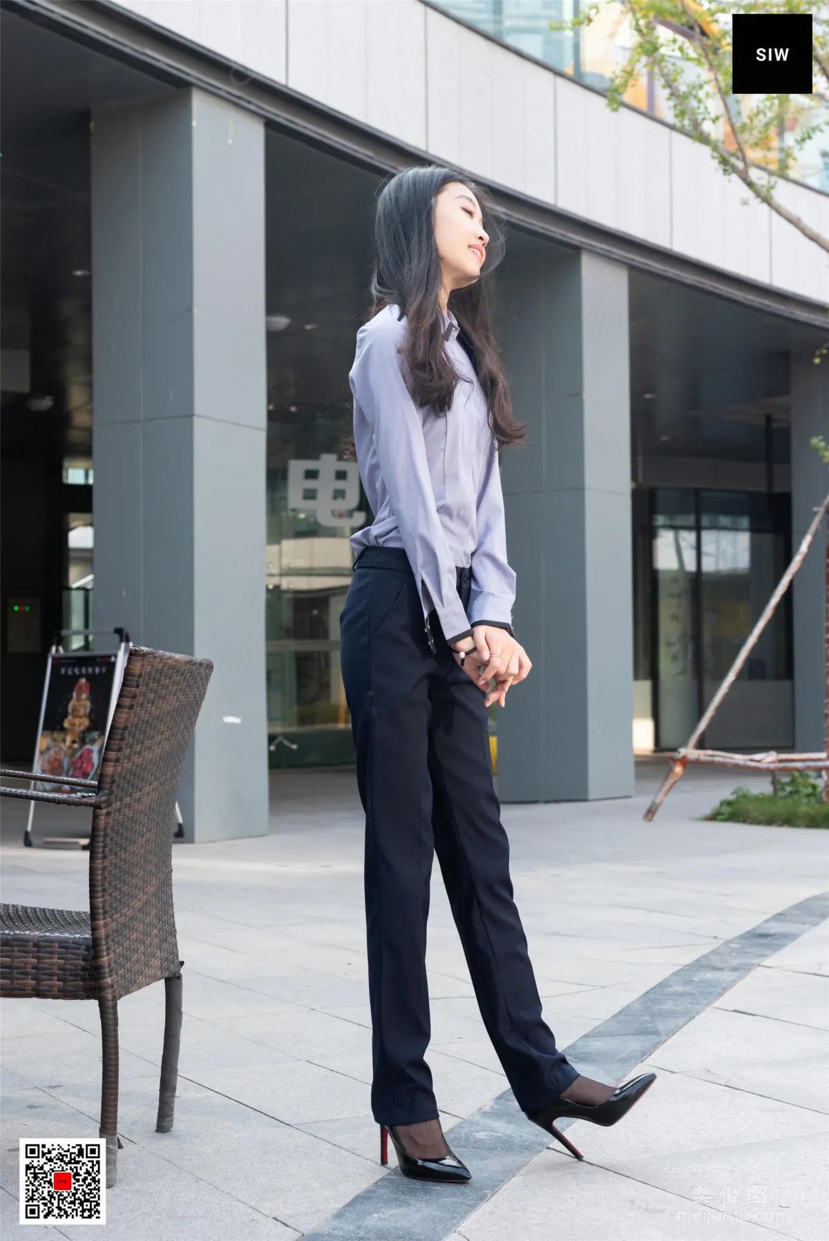 [斯文传媒SIW] 蓉儿 《女总裁职业白领制服衬衣长裤工装》 写真集10