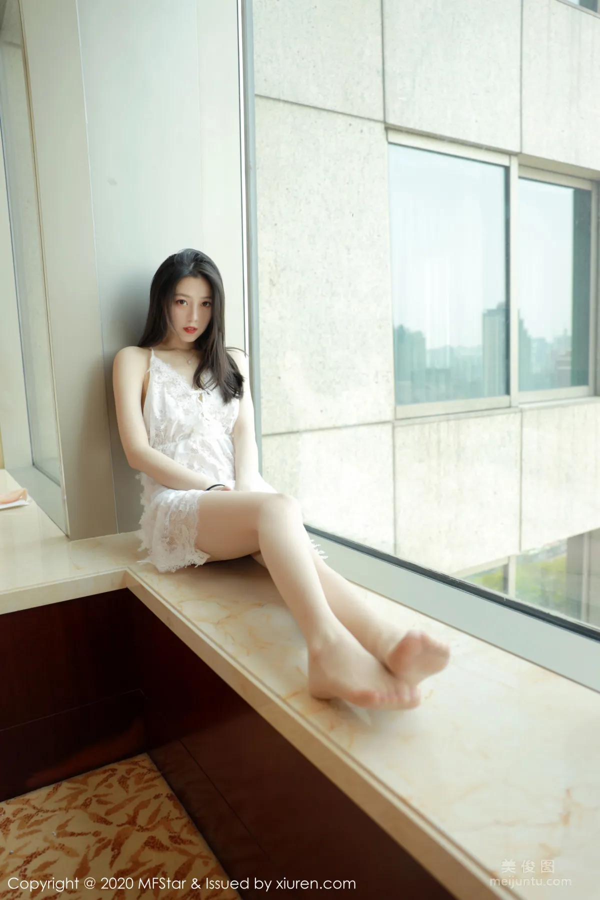 [模范学院MFStar] Vol.315 言沫 《丝袜美腿诱惑》 写真集1