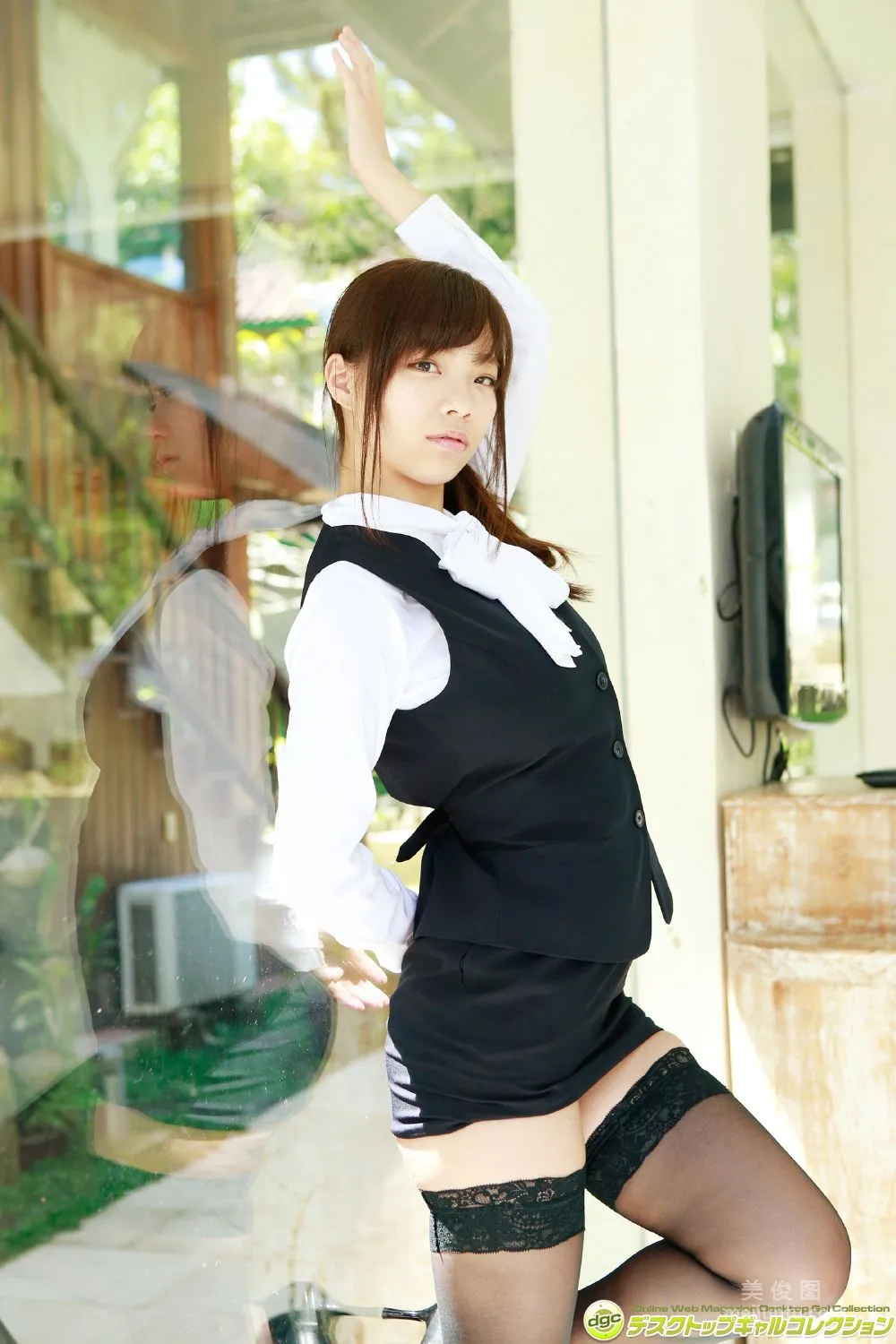 [DGC] 鷹羽澪 『バスト９９cm迫力満点のＩカップグラドル！』 写真集53