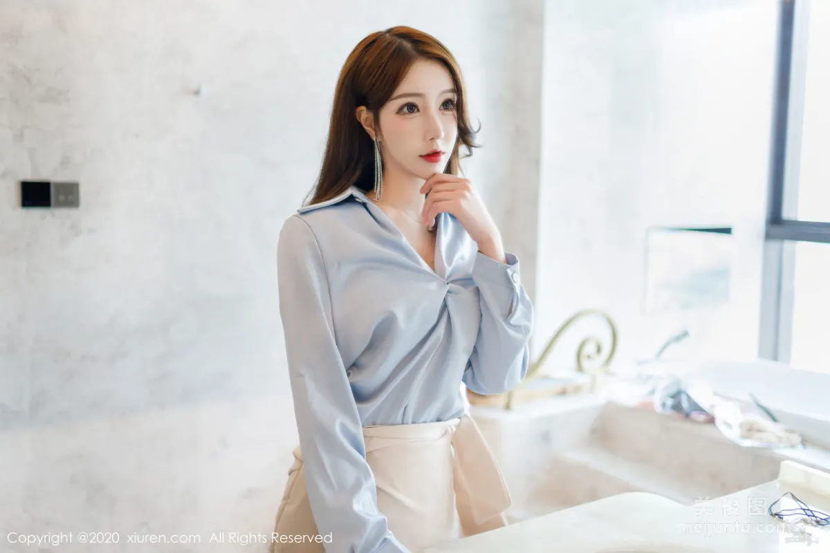 [秀人XiuRen] No.2212 LindaLinda 《粉色的吊裙與朦胧絲襪》 寫真集 34