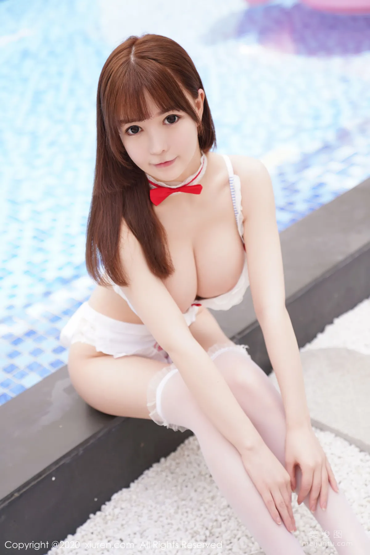 [秀人XiuRen] No.2192 UU醬 《藍色比基尼系列》 寫真集 32
