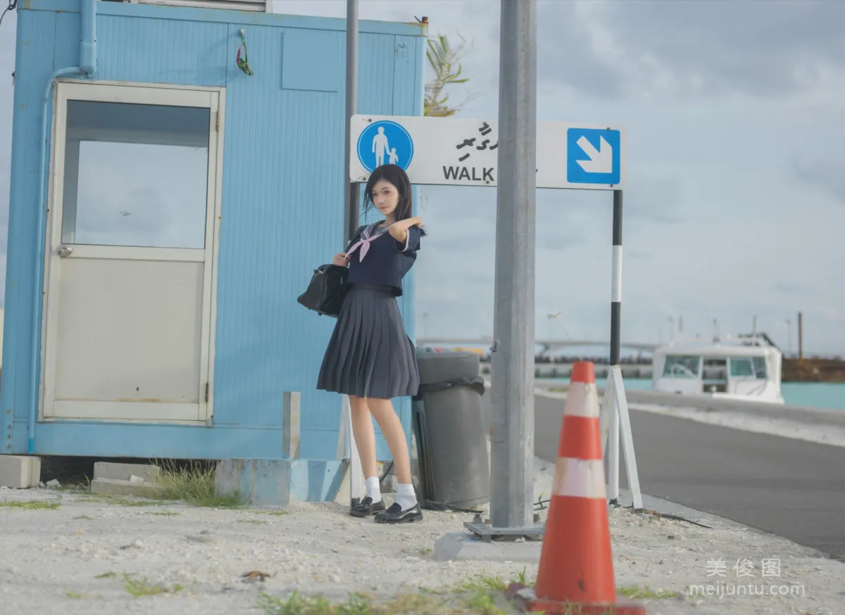 动漫博主南桃Momoko 《蓝jk》 写真集12
