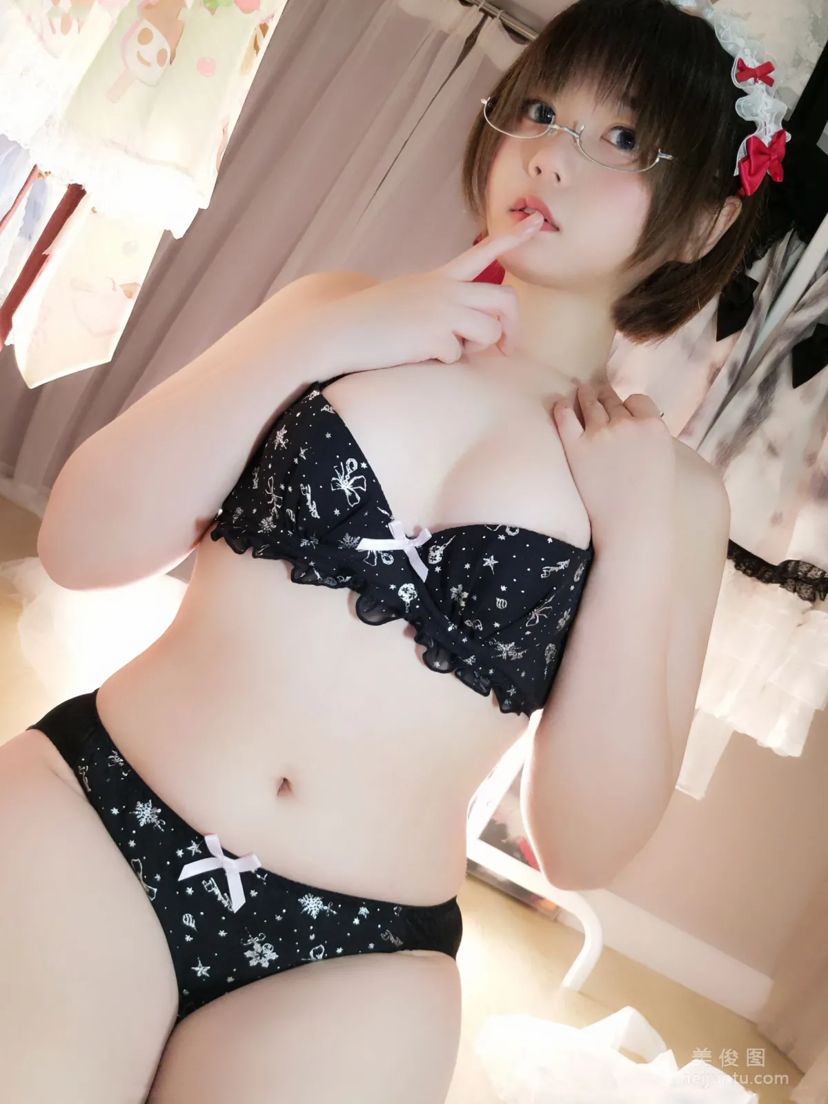 COSERきょう肉肉 Vol.25 《性感女仆》 寫真集 26