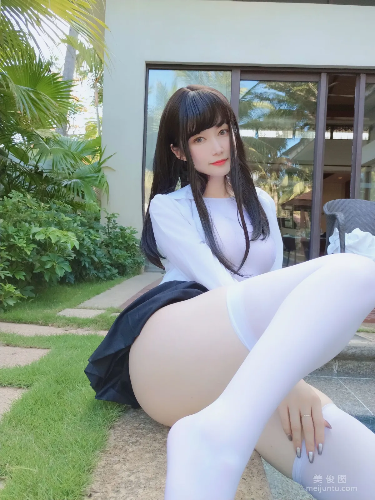 Coser小姐姐白銀 《遊泳課》 寫真集 54
