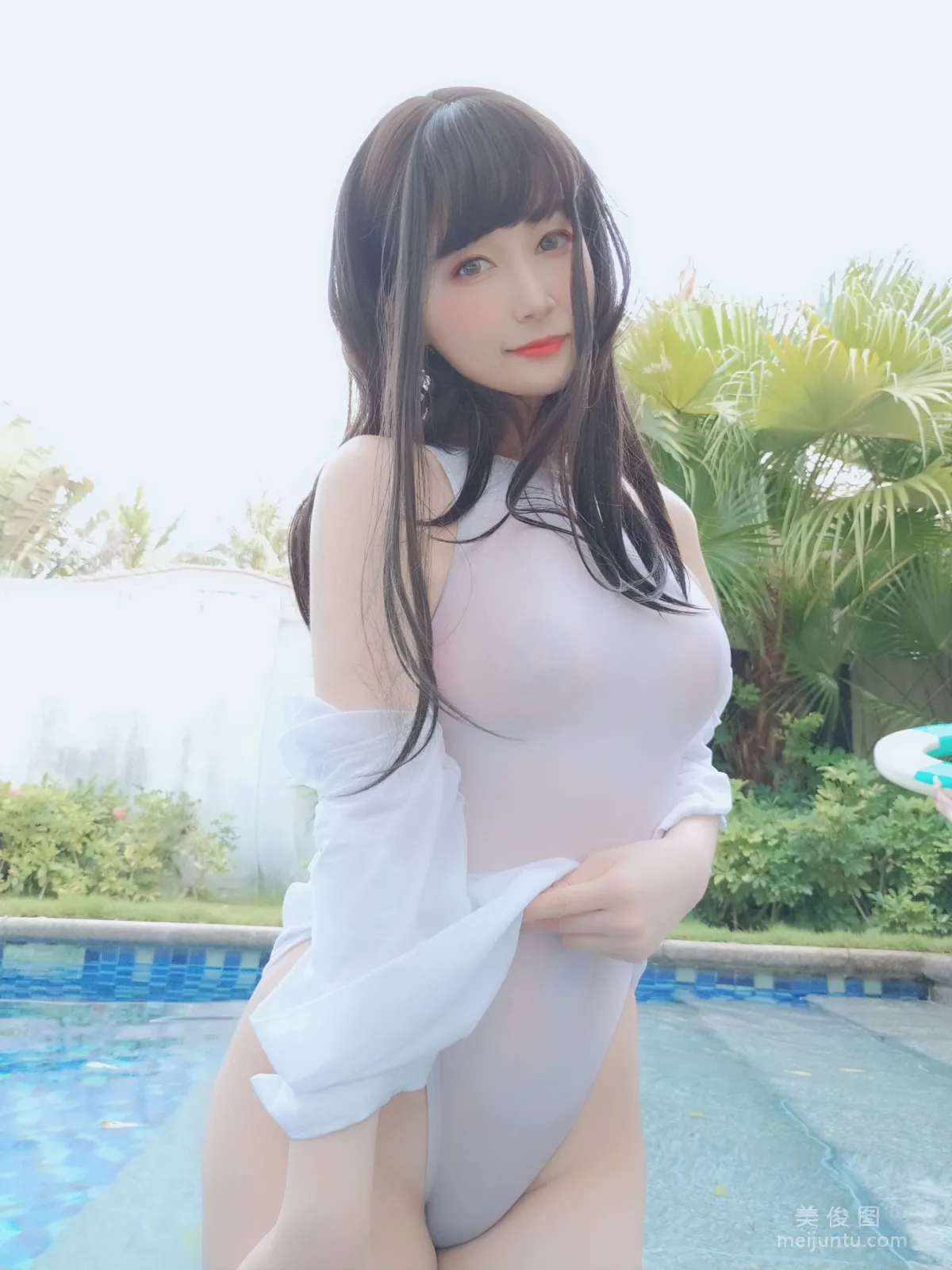 Coser小姐姐白銀 《遊泳課》 寫真集 10