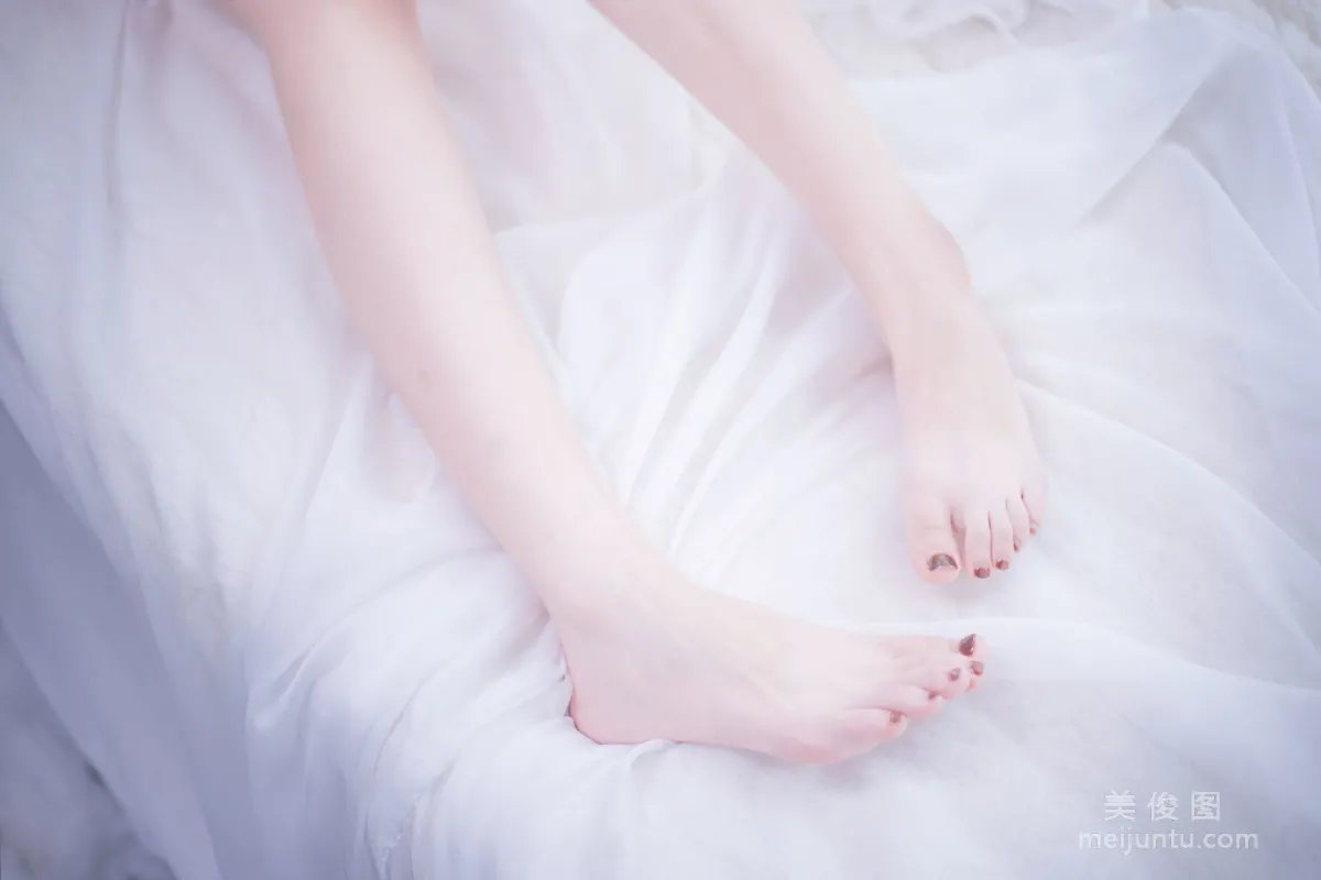 [COS福利] 仙九Airi 《斯卡哈毛衣》 寫真集 16