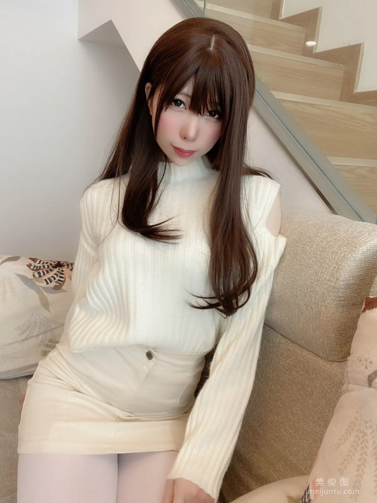 [COS福利] 二次元巨乳美女鹿野希 《草莓女友》 寫真集 8