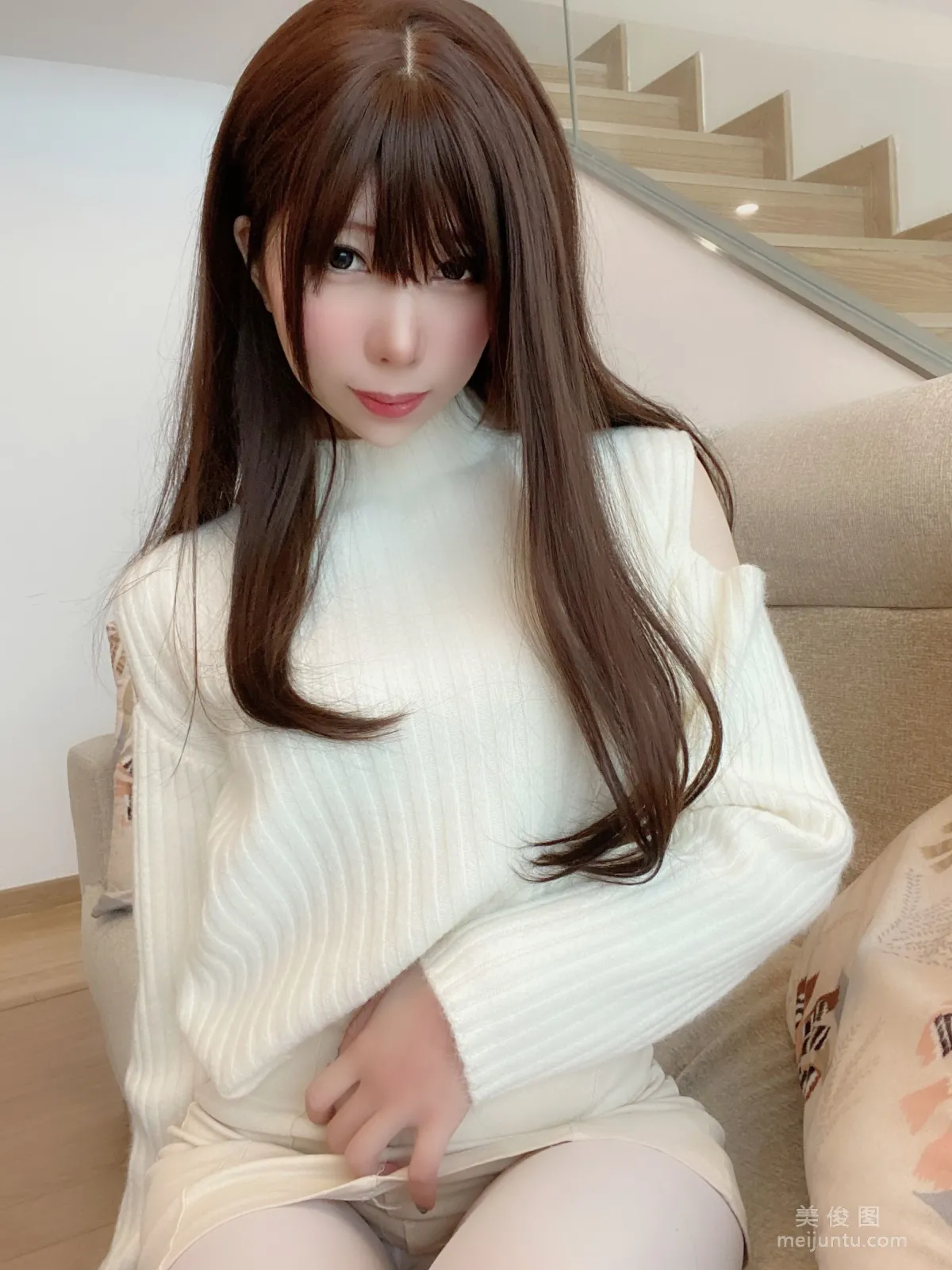 [COS福利] 二次元巨乳美女鹿野希 《草莓女友》 寫真集 10