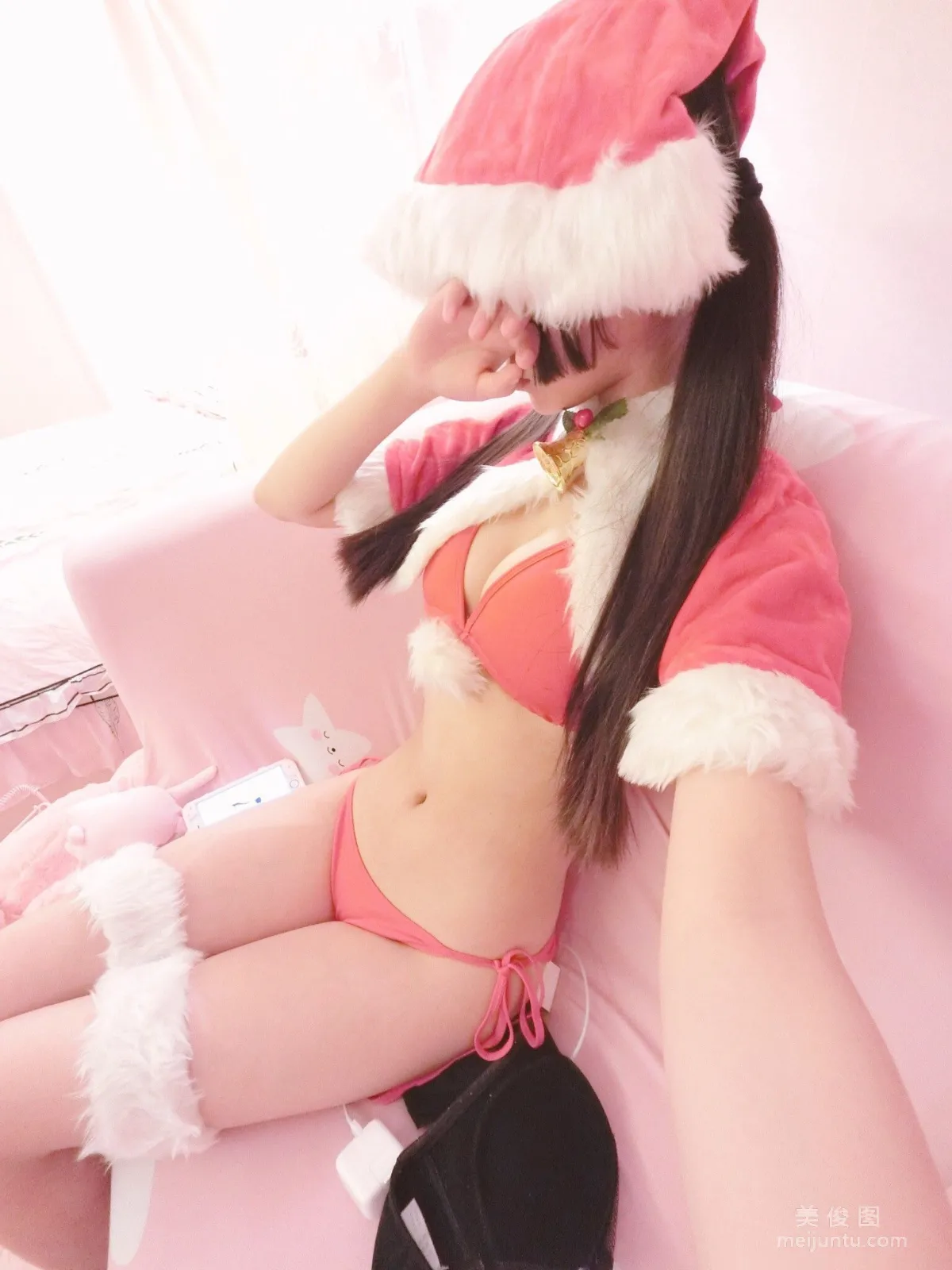 [COS福利] 似喵 《聖誕泳裝》 寫真集 24