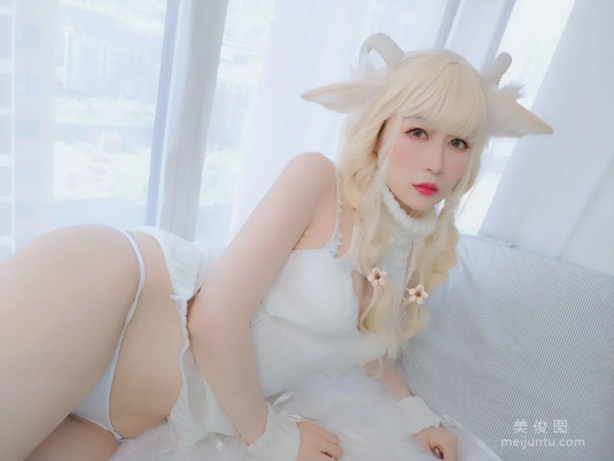 Coser小姐姐白銀 《小白羊》 寫真集 107