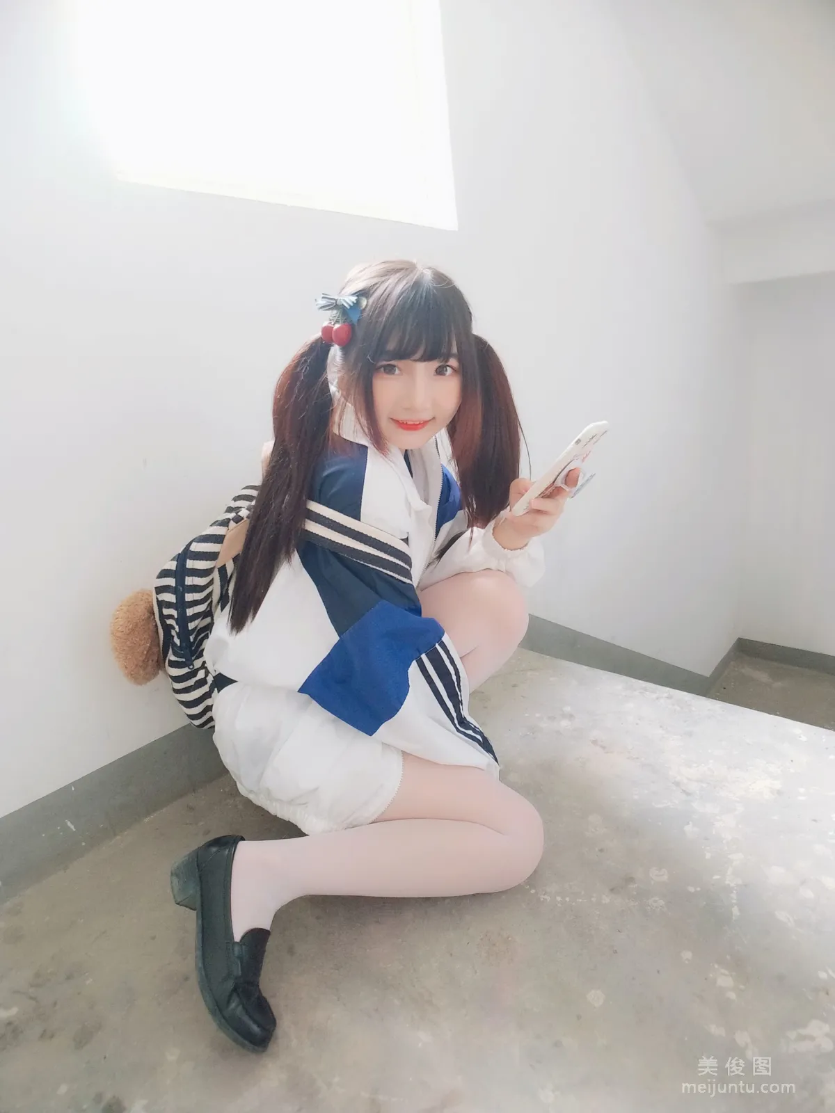 二次元美女古川kagura 《白絲體操運動服》 寫真集 10