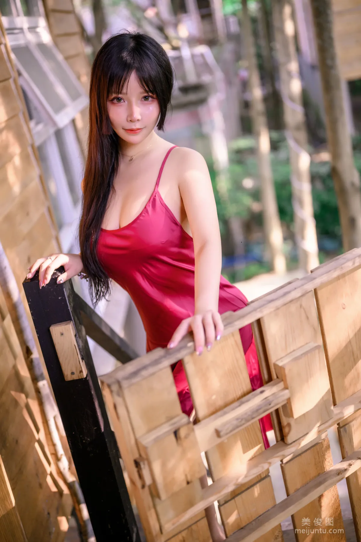 二次元妹子抱走莫子aa 《室外性感》 寫真集 27
