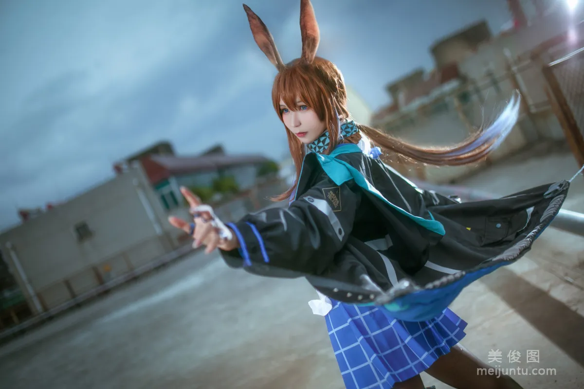 動漫博主北之北《明日方舟 阿米娅》 寫真集 7