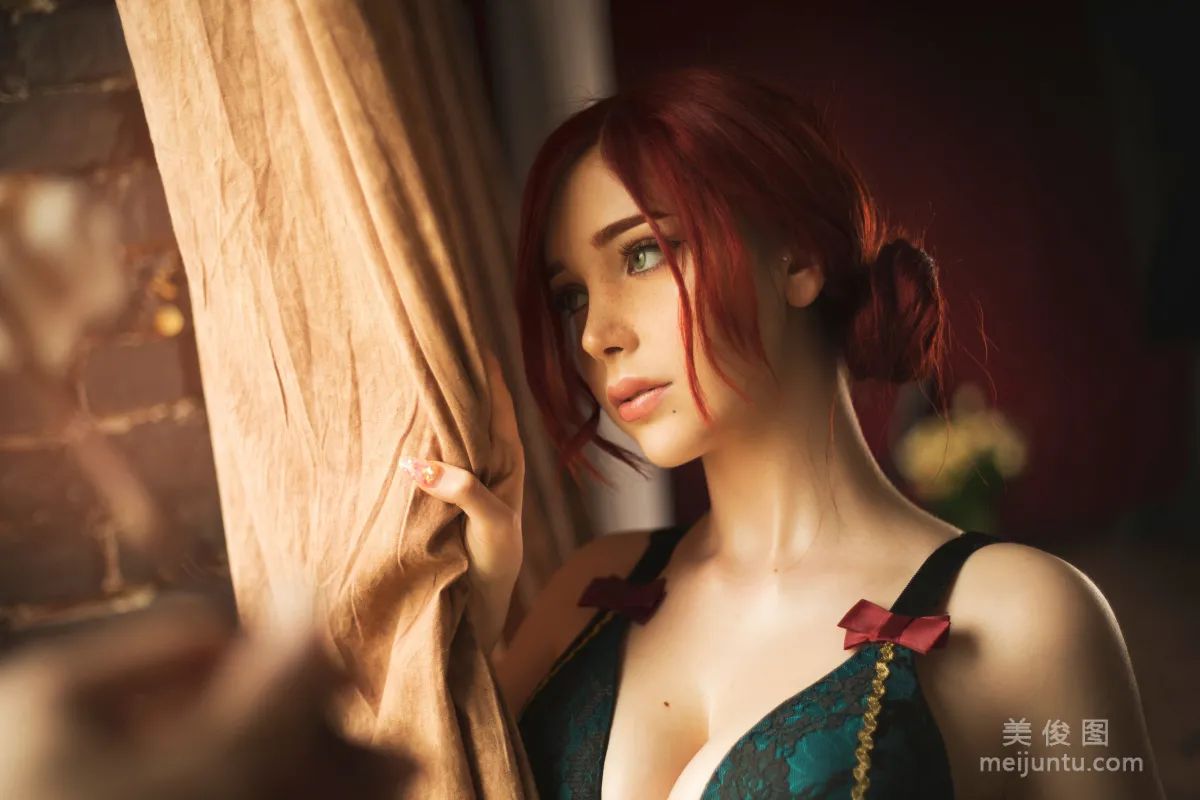 [國外COS福利] SayaTheFox 《Triss Merigold》 寫真集 12