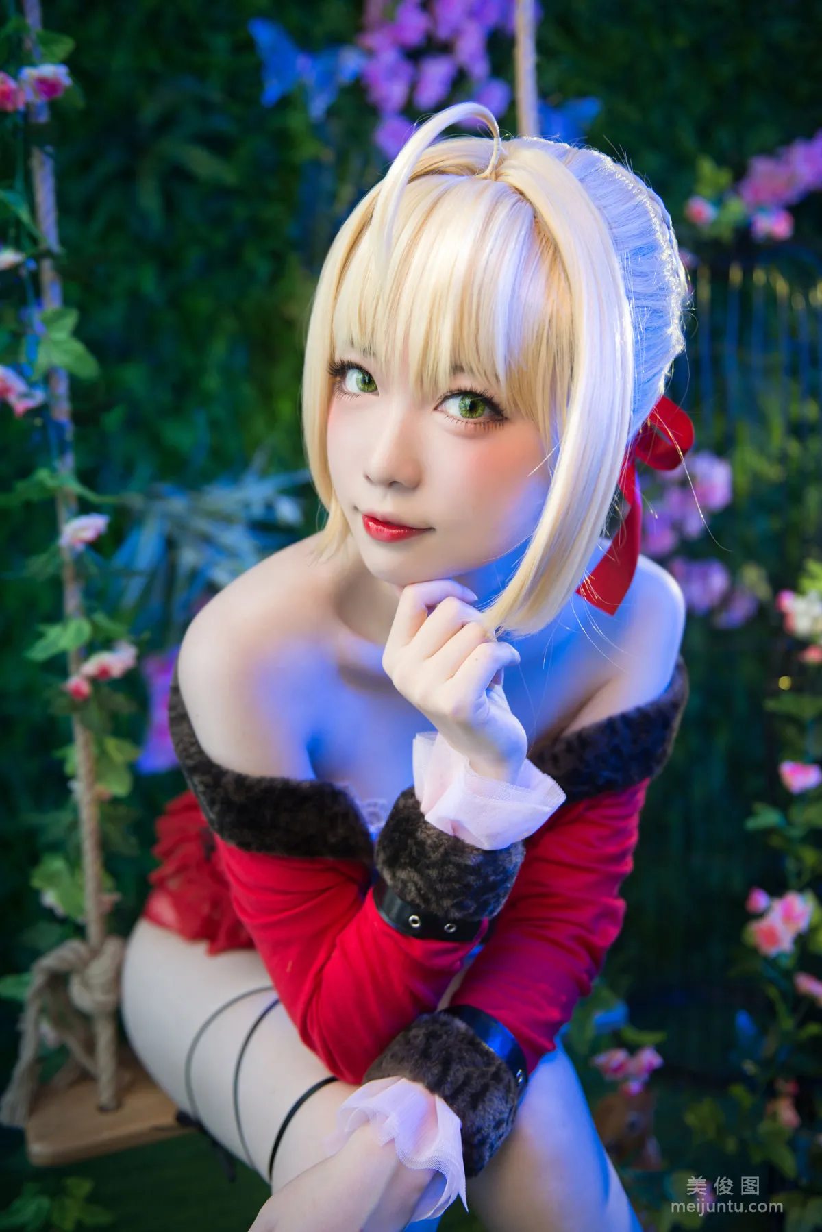 [COS福利] 大胸萌妹妖少you1 《尼祿不夜薔薇》 寫真集 4