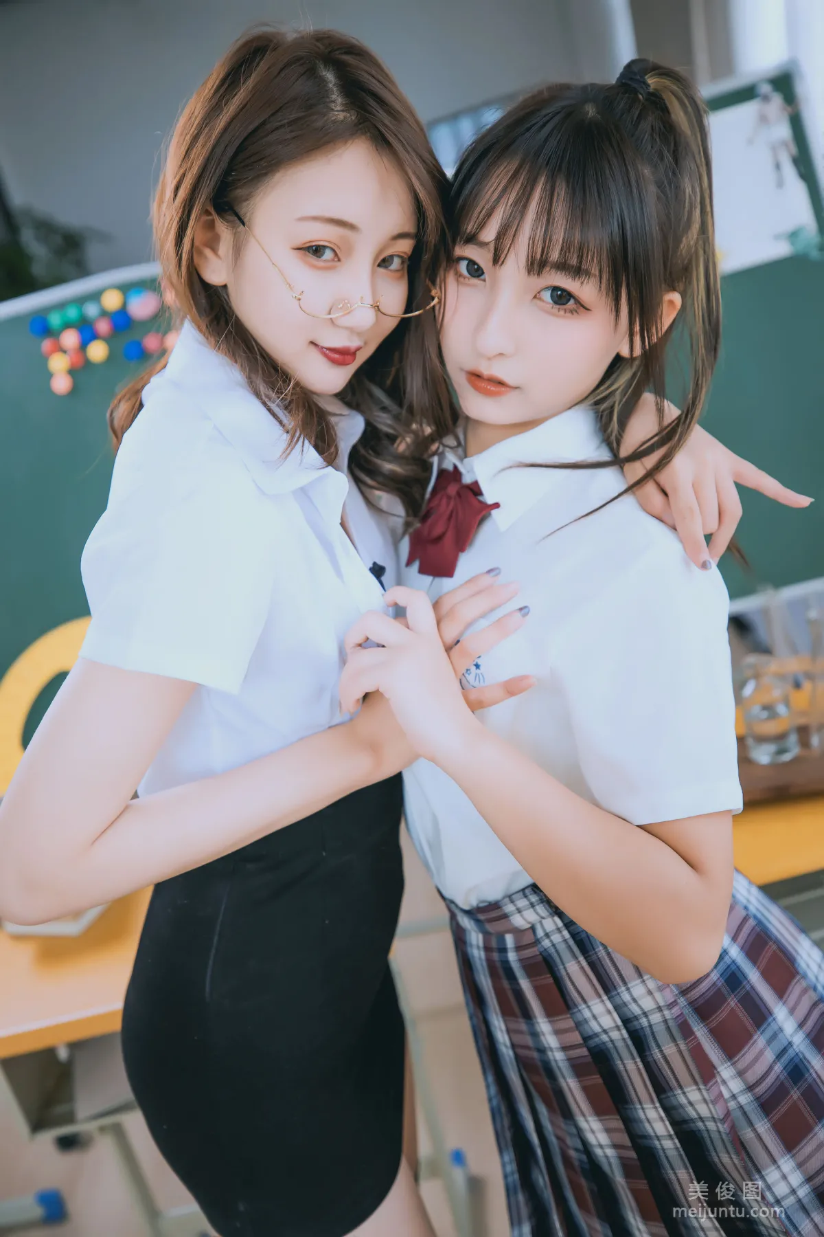 [COS福利] 蘿莉神楽闆真冬《數之歌》 百合教室 寫真集 45