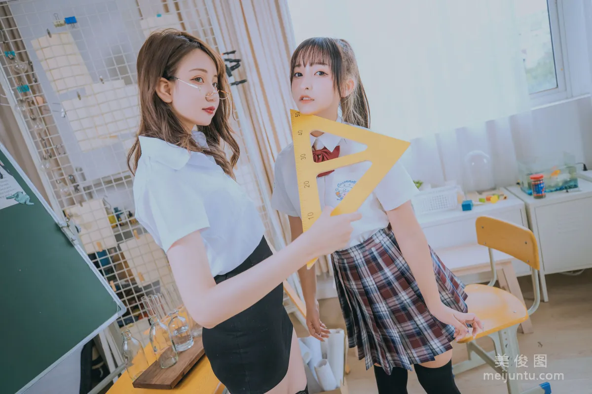 [COS福利] 蘿莉神楽闆真冬《數之歌》 百合教室 寫真集 40