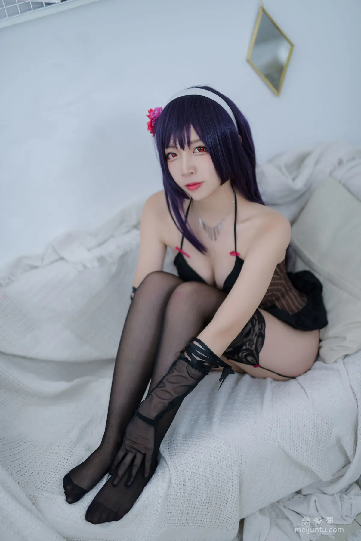 人氣Coser二佐Nisa 《路人學姐 睡衣》 寫真集 18