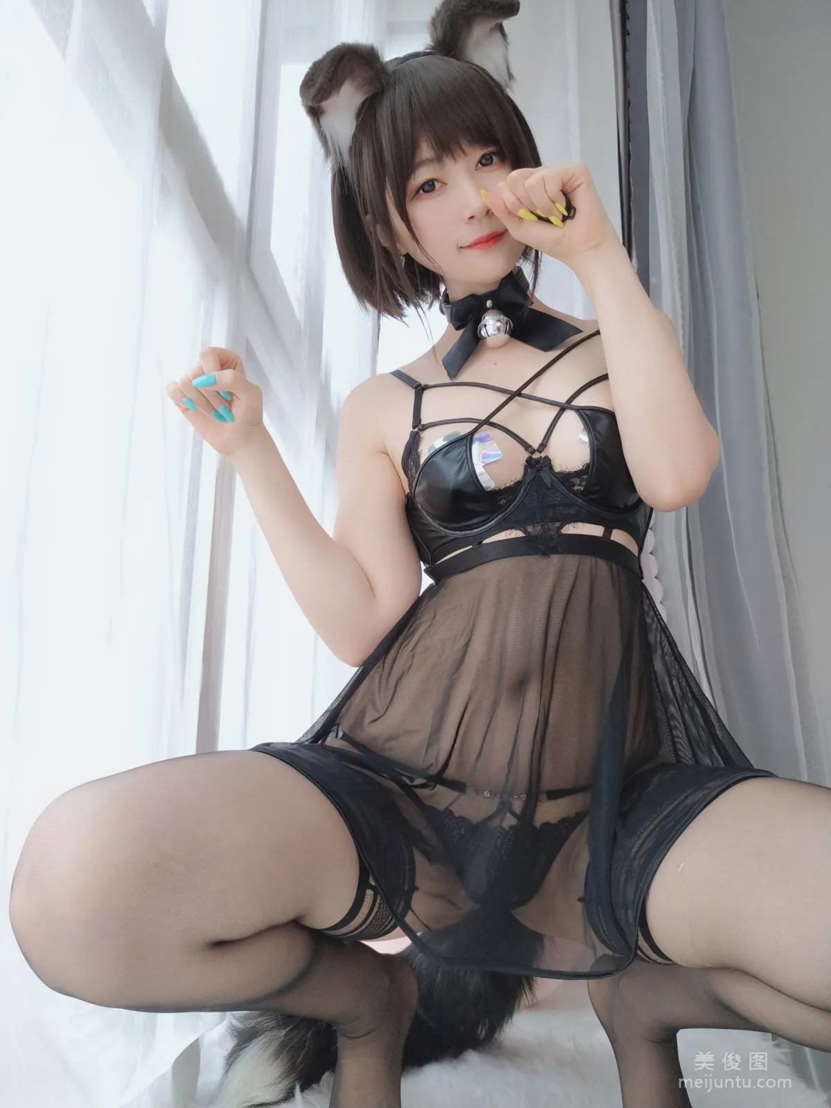 Coser小姐姐白銀 《折耳狗》 寫真集 37