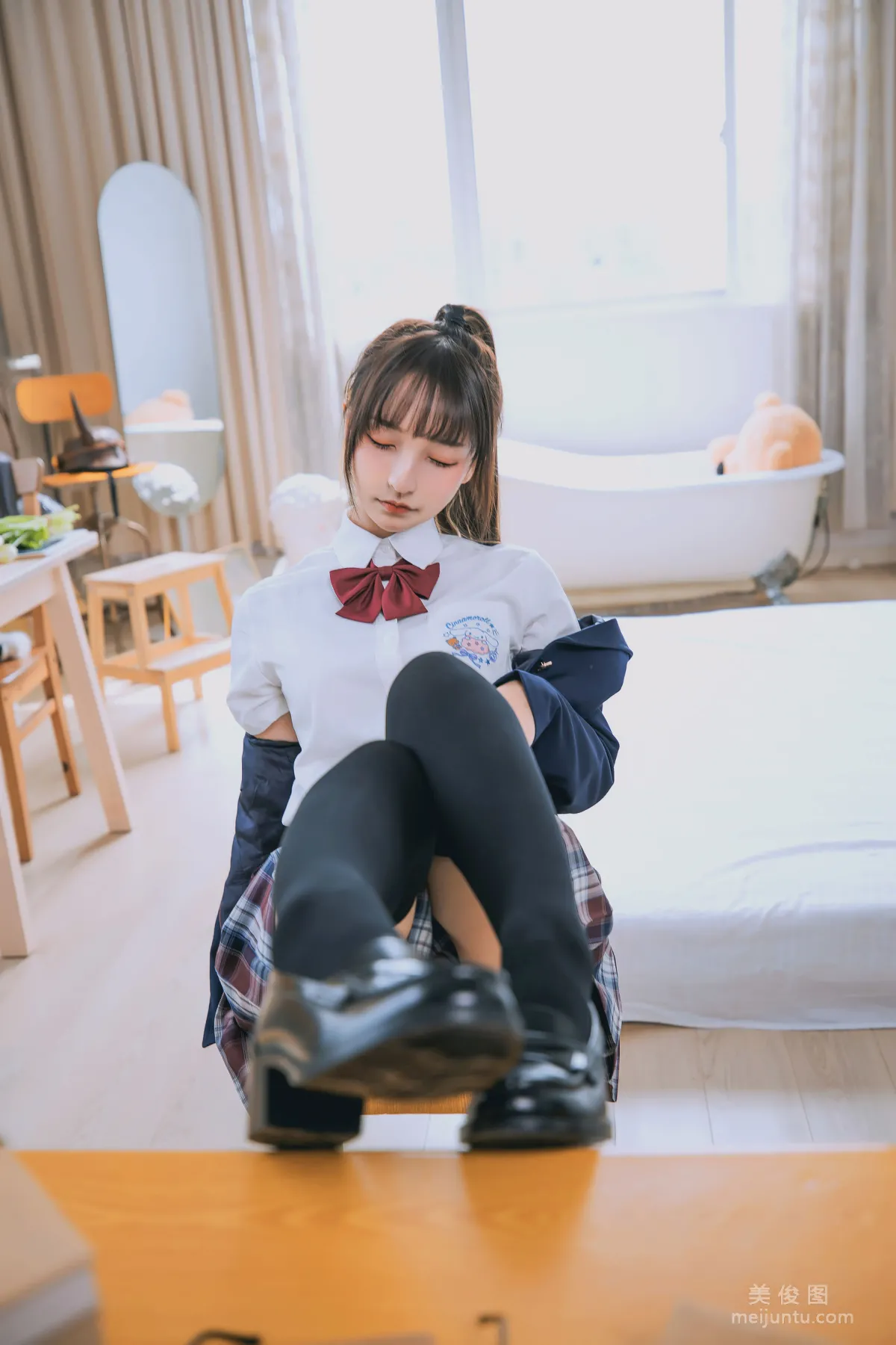 [COS福利] 蘿莉神楽闆真冬《數之歌》 百合教室 寫真集 88