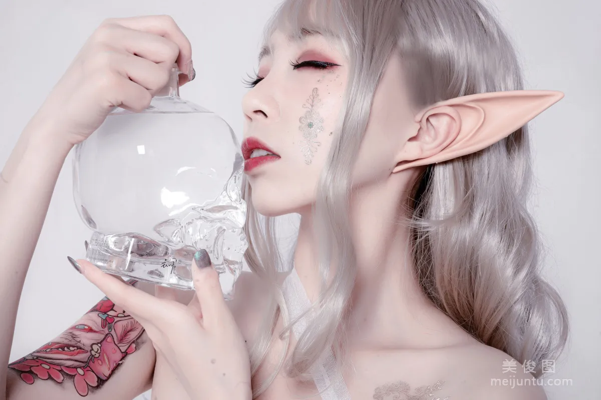 [COS福利] 動漫博主阮邑_Fairy 《綁帶和武士》 寫真集 17