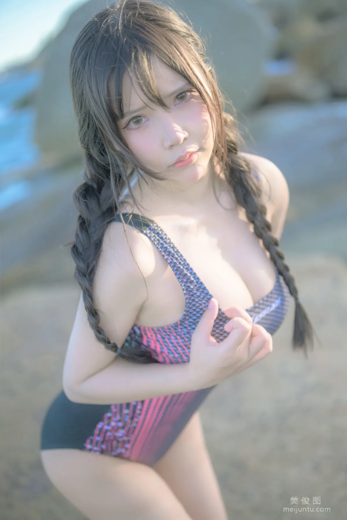 二次元妹子抱走莫子aa 《競技泳衣》 寫真集 53