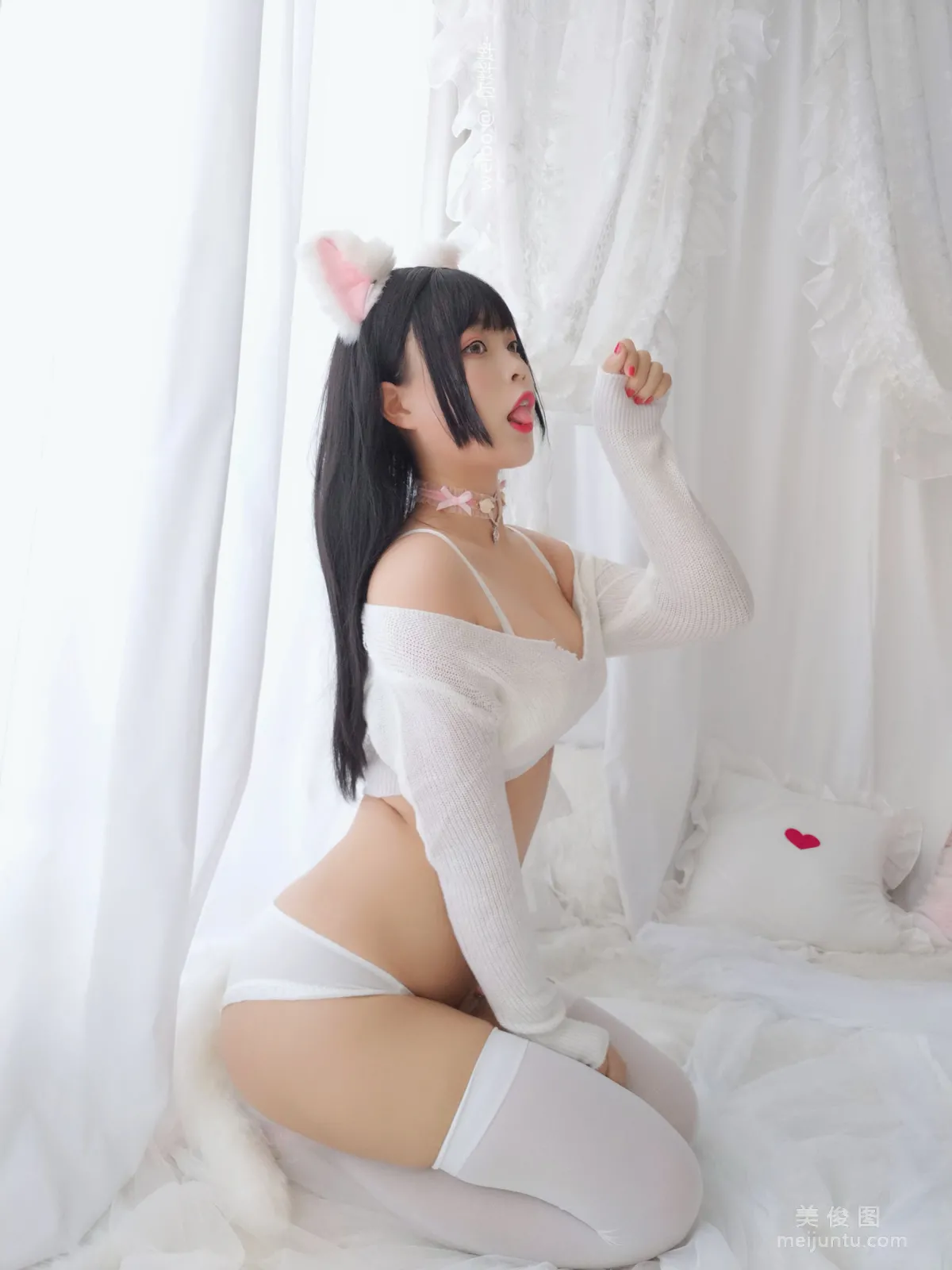 [COS福利] 萌系小姐姐-白烨- 《小奶貓》寫真集 28