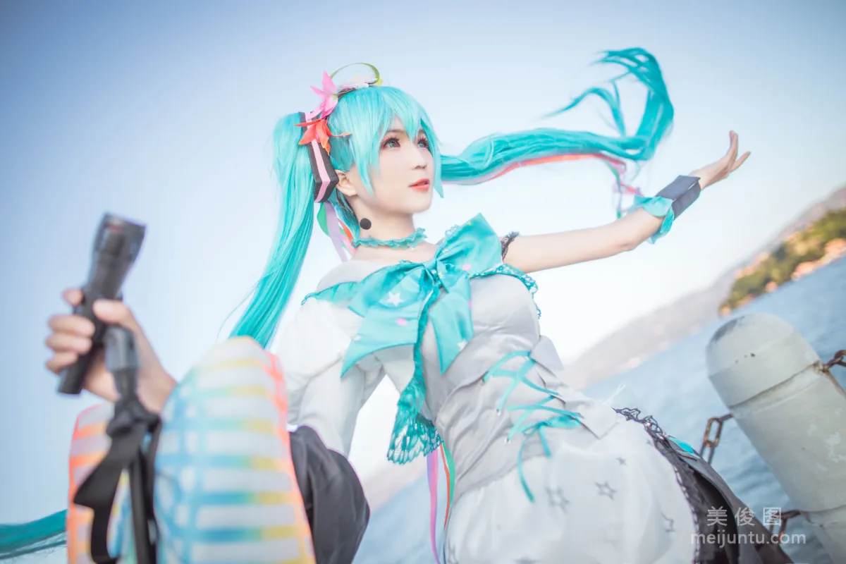 動漫博主北之北 《初音未來》 寫真集 2