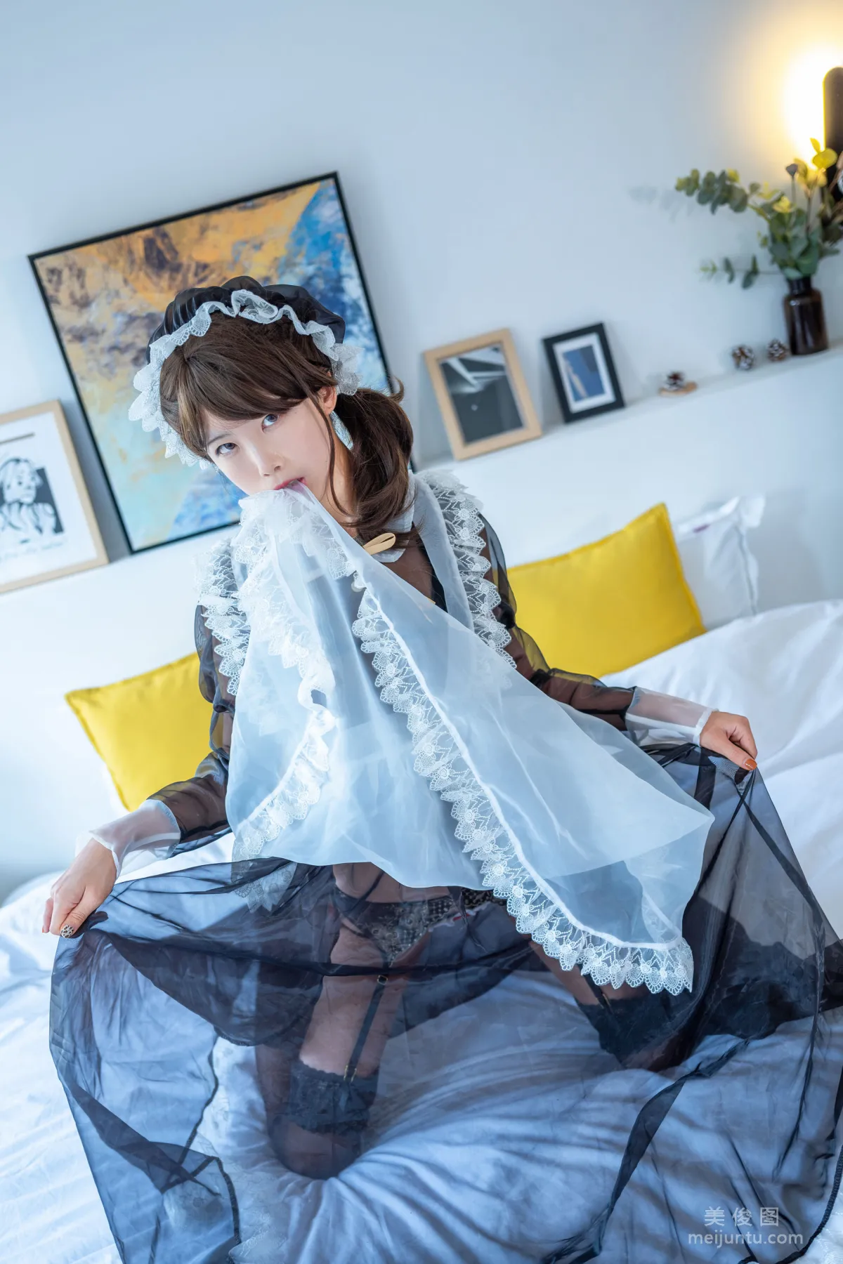 [COS福利] 動漫博主水淼aqua 《透明女仆》 寫真集 13