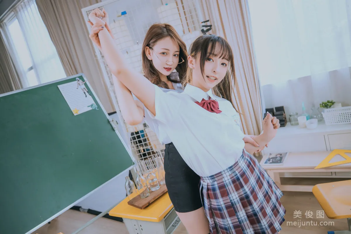 [COS福利] 蘿莉神楽闆真冬《數之歌》 百合教室 寫真集 39