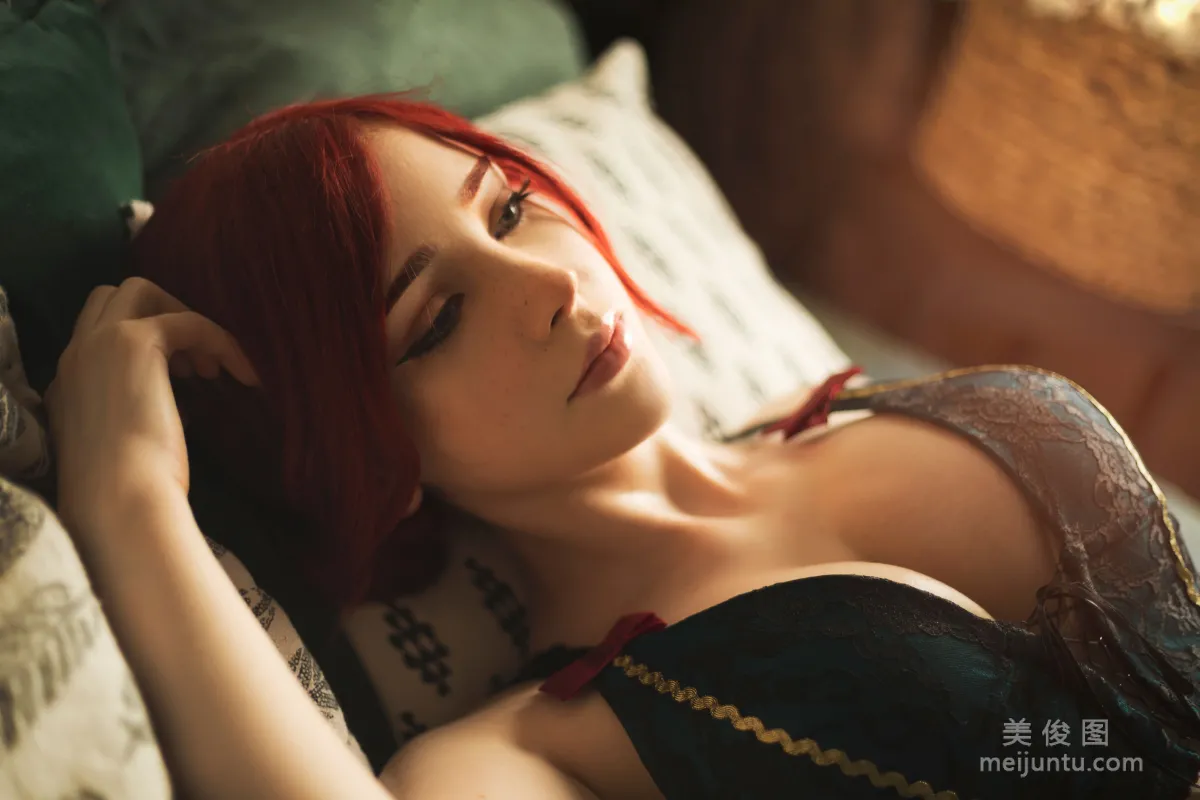 [國外COS福利] SayaTheFox 《Triss Merigold》 寫真集 10