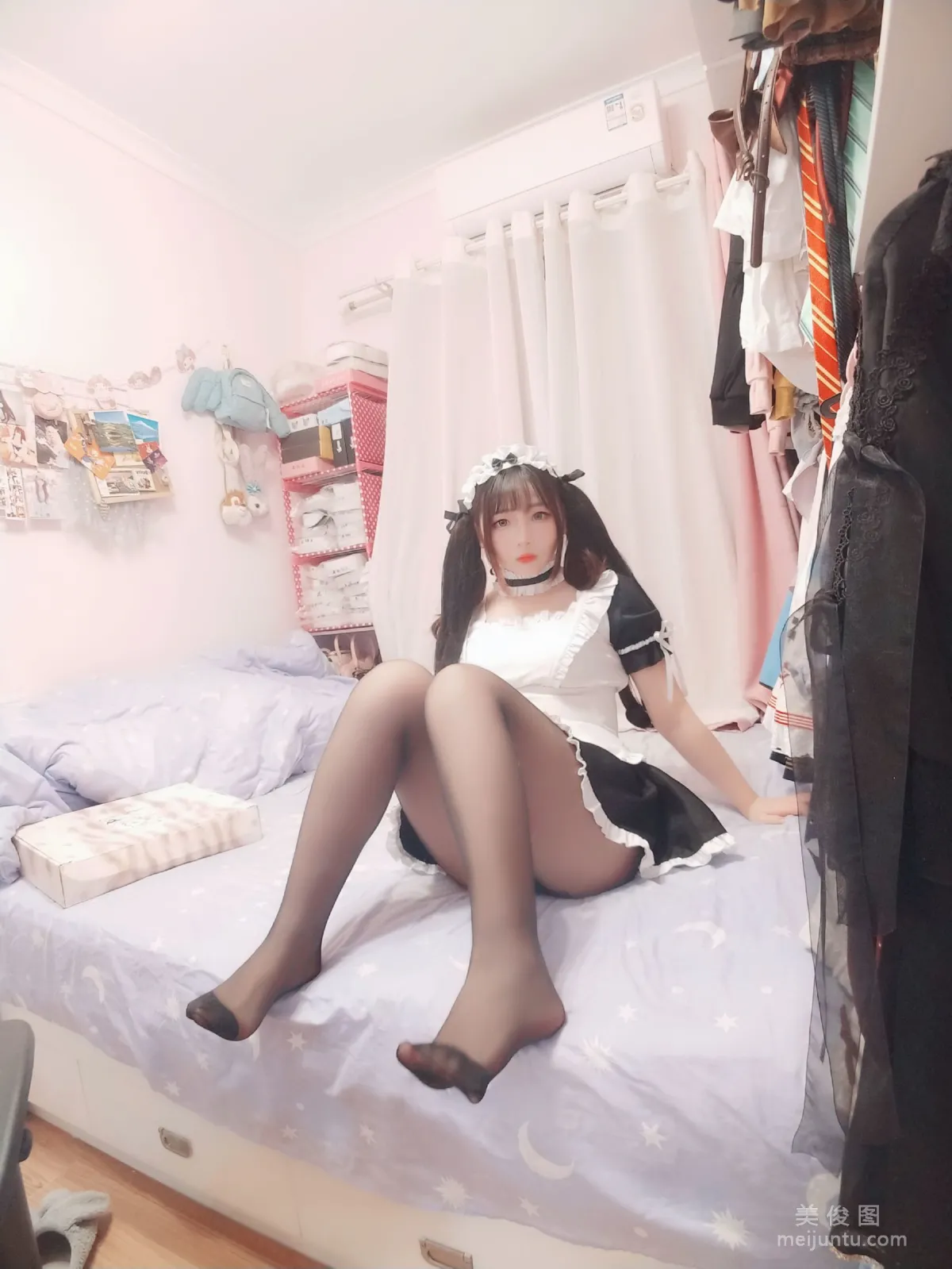 二次元少女古川kagura 《黑絲女仆》 寫真集 5