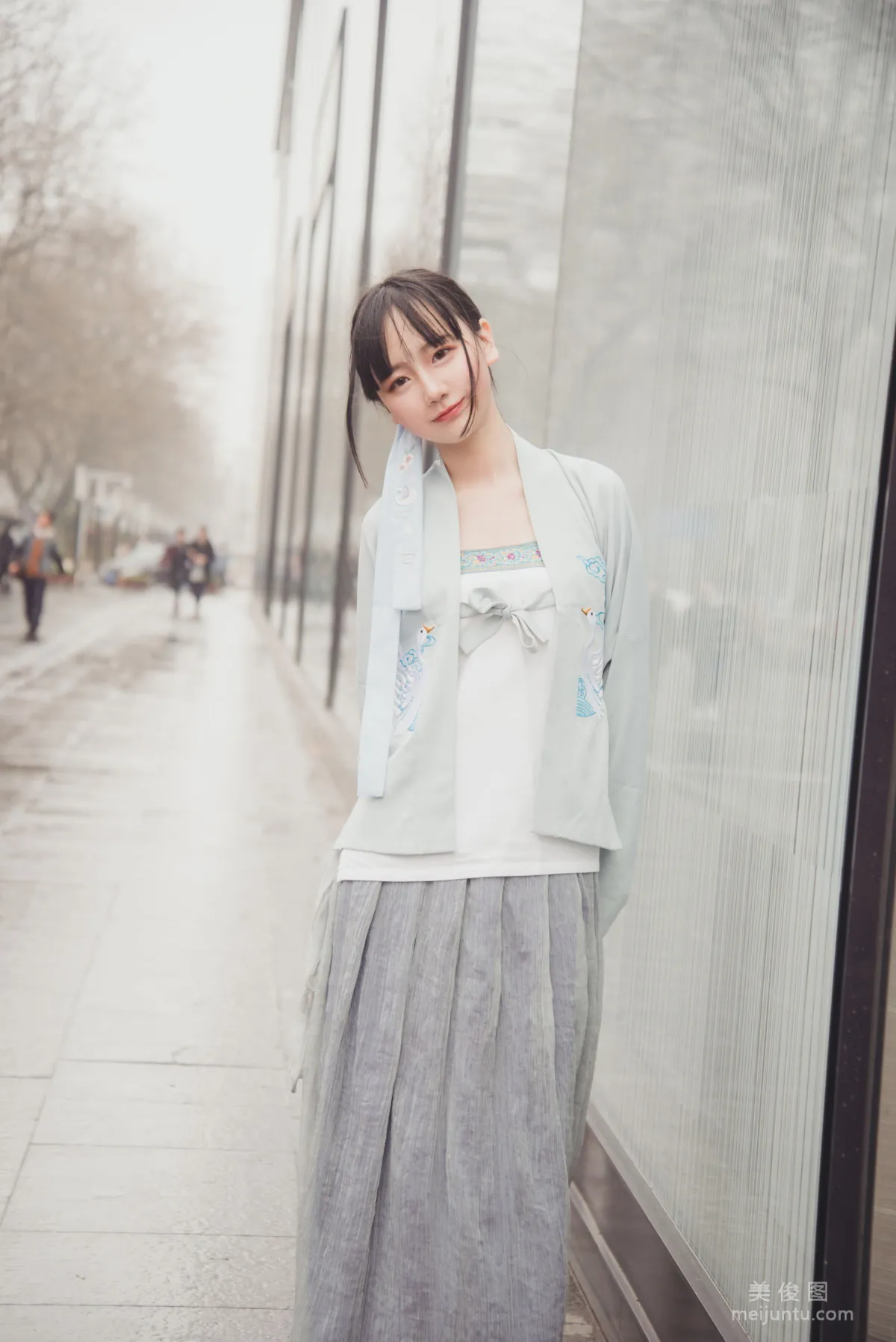 [COS福利] 動漫博主弦音sic 《漢服》 寫真集 8
