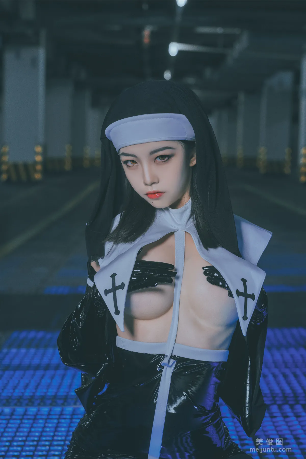 動漫博主水淼aqua 《救贖》 寫真集 13
