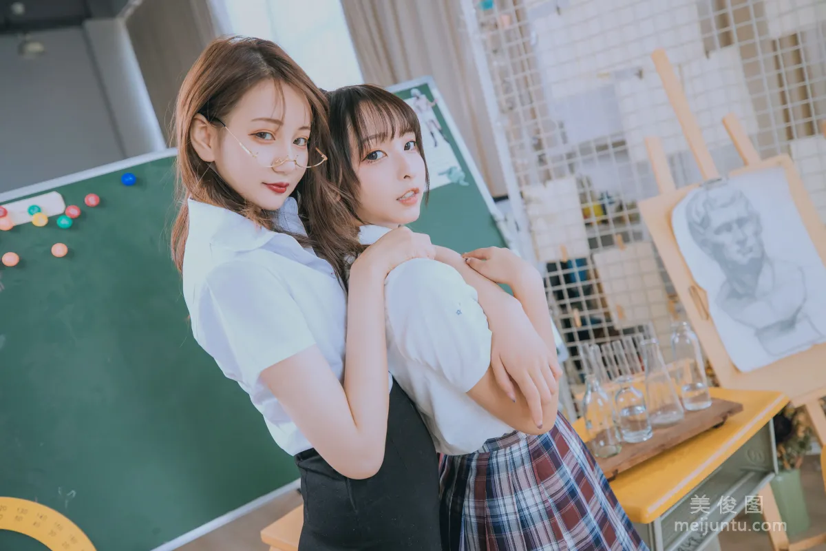 [COS福利] 蘿莉神楽闆真冬《數之歌》 百合教室 寫真集 35