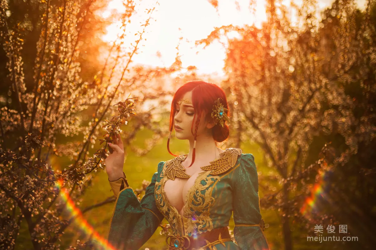 [国外COS福利] SayaTheFox 《Triss Merigold》 写真集1