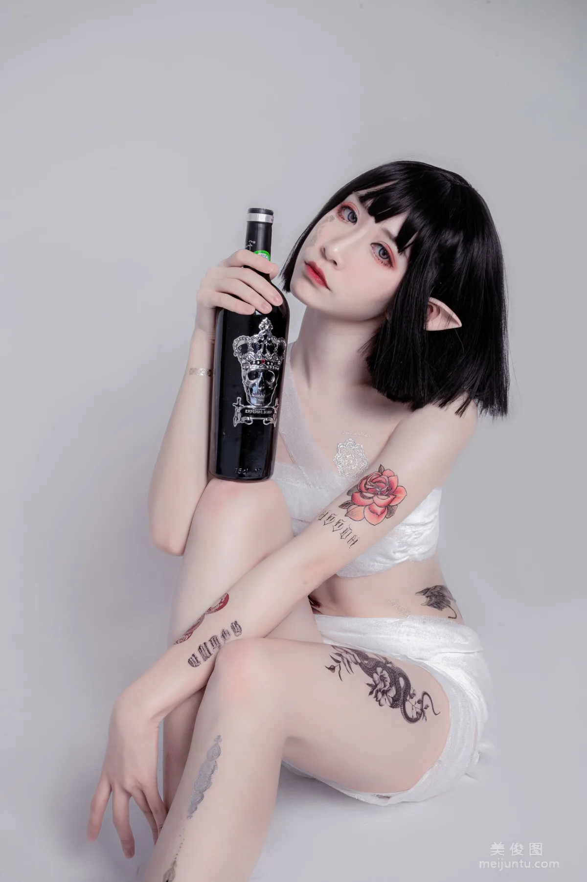 [COS福利] 動漫博主阮邑_Fairy 《綁帶和武士》 寫真集 13