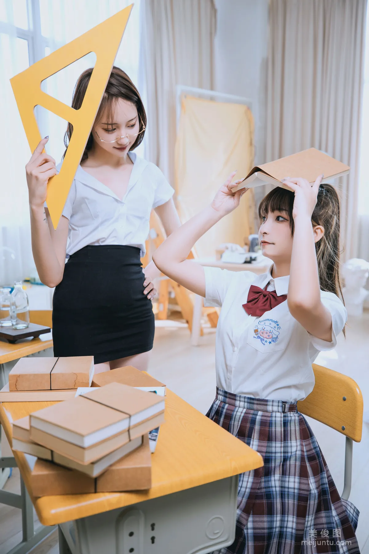 [COS福利] 萝莉神楽板真冬《数之歌》 百合教室 写真集8