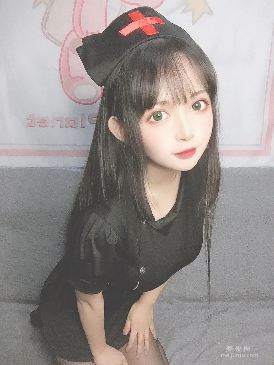 萌妹黑貓貓OvO 《護士喵》 寫真集 7
